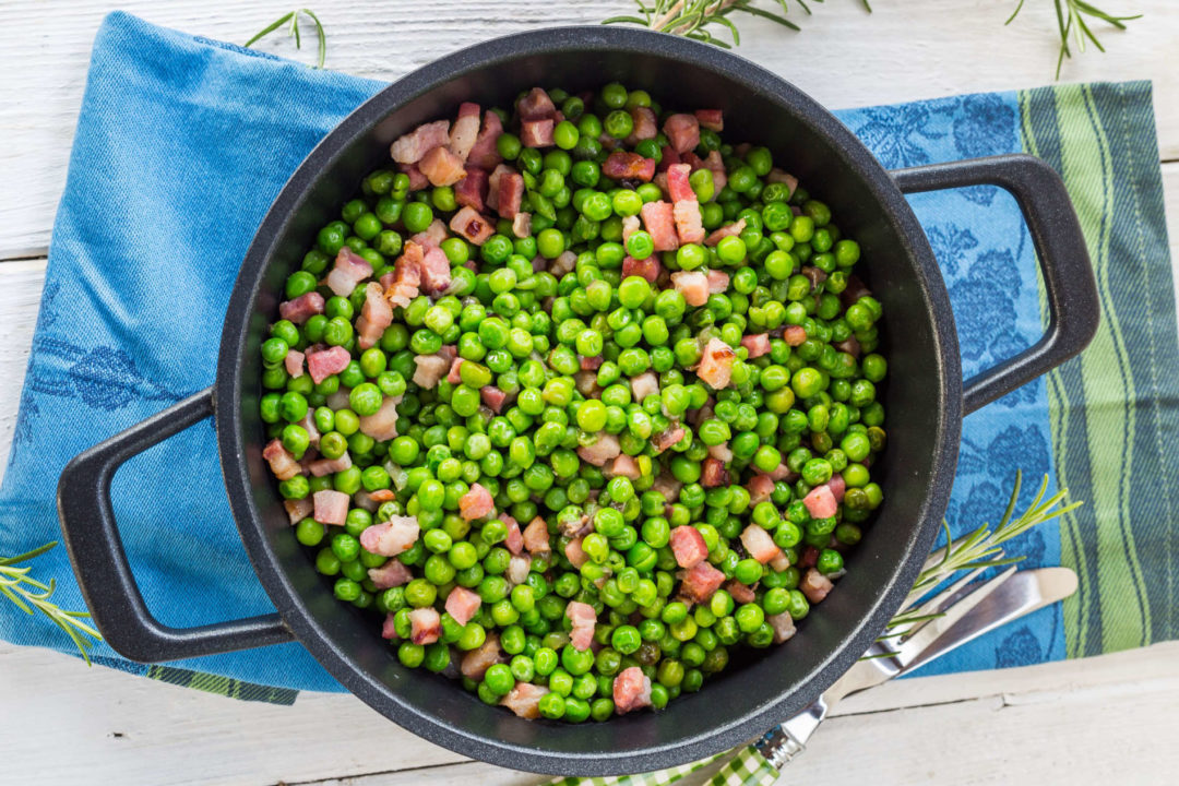 Sauteed Peas with Pancetta and Onions_Onions 52 Recipes 